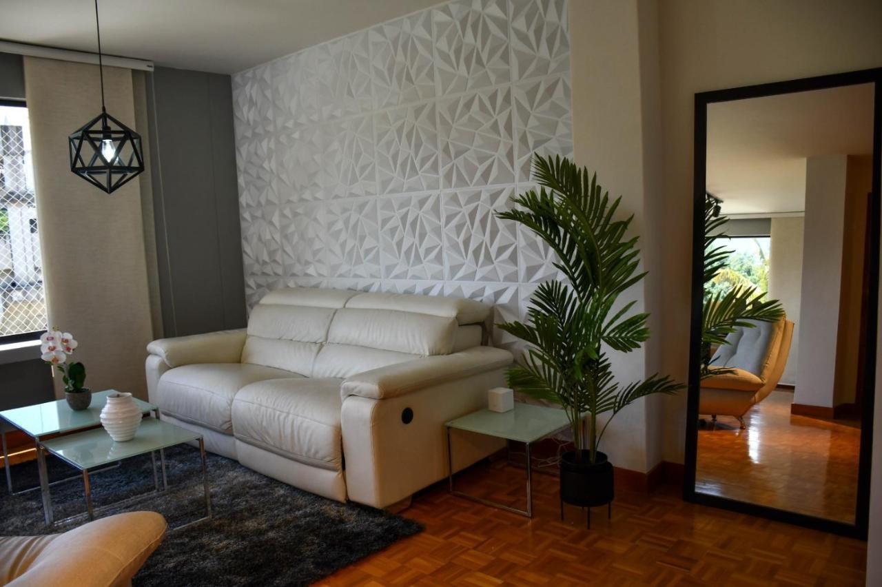 Apartment Apartamento En Laureles En Zona Rosa Medellin